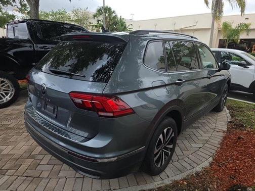 Platinum Gray Metallic 2023 Volkswagen Tiguan 2.0T S