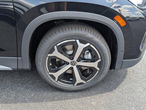 2025 Volkswagen Tiguan 2.0T SE 4MOTION