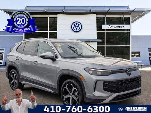 Pyrite Silver Metallic 2026 Volkswagen Tiguan 2.0T SE 4MOTION