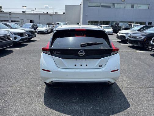 2024 Nissan Leaf SV PLUS