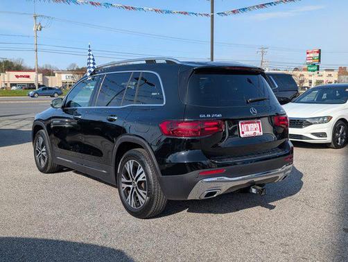 2025 Mercedes-Benz GLB 250 4MATIC