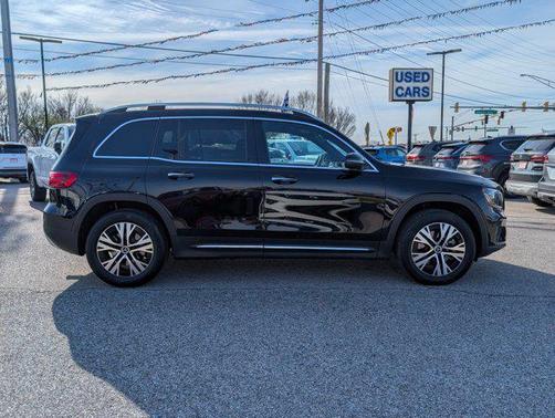 2025 Mercedes-Benz GLB 250 4MATIC