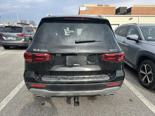 2025 Mercedes-Benz GLB 250 4MATIC