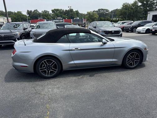 2022 Ford Mustang EcoBoost Premium
