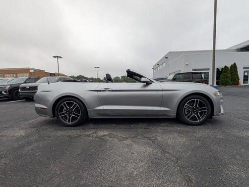 2022 Ford Mustang EcoBoost Premium
