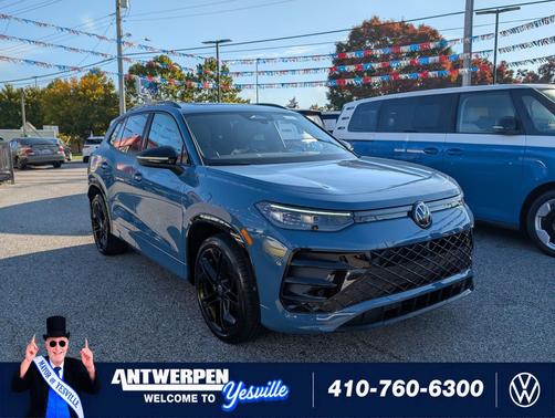 Monterey Blue Pearl 2026 Volkswagen Tiguan 2.0T SE R-Line Black