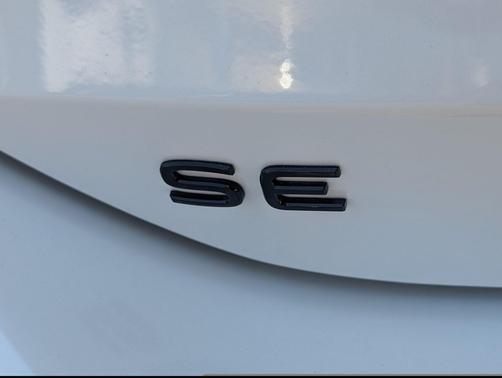 opal white pearl 2026 Volkswagen Tiguan 2.0T SE R-Line Black 4MOTION