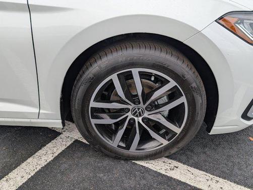 2026 Volkswagen Jetta 1.4T SE