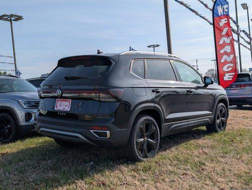 2025 Volkswagen Taos 1.5T SEL