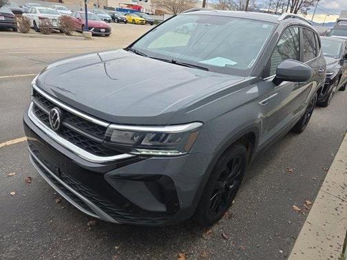 2022 Volkswagen Taos 1.5T SE