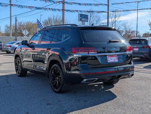 2022 Volkswagen Atlas 3.6L SE w/Technology
