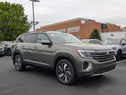 2025 Volkswagen Atlas 2.0T SE w/Technology 4MOTION