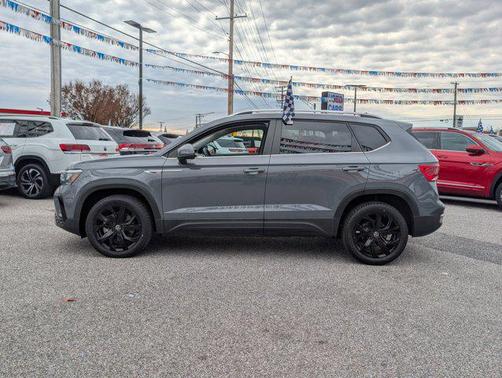 2022 Volkswagen Taos 1.5T SE