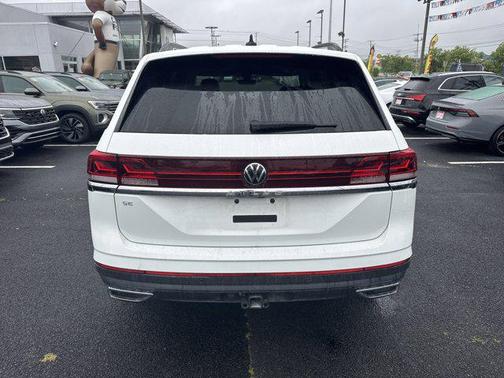 2024 Volkswagen Atlas 2.0T SE w/Technology
