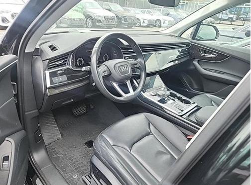 2022 Audi Q7 55 Premium Plus