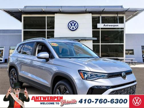 Pyrite Silver Metallic 2026 Volkswagen Taos SE