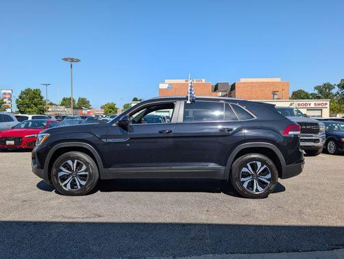 2024 Volkswagen Atlas Cross Sport 2.0T SE
