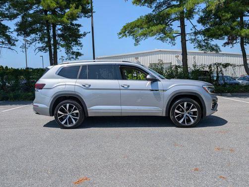 2024 Volkswagen Atlas 2.0T SEL Premium R-Line 4MOTION