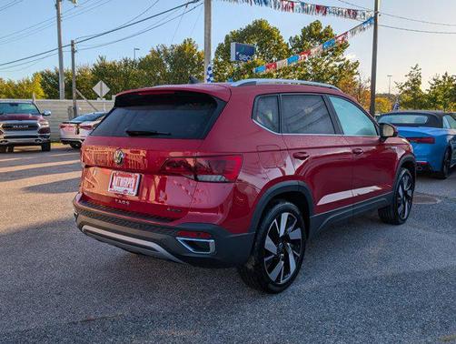 2024 Volkswagen Taos 1.5T SEL