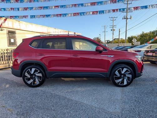 2024 Volkswagen Taos 1.5T SEL