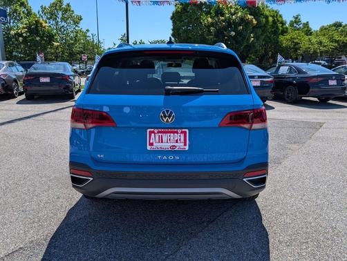 Blue 2022 Volkswagen Taos 1.5T SE