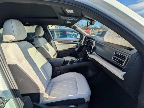 2026 Volkswagen Atlas Cross Sport 2.0T SEL Premium