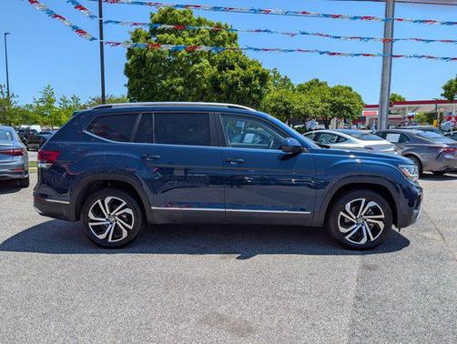 Blue Metallic 2023 Volkswagen Atlas 3.6L SEL