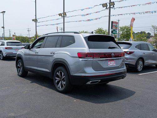 2025 Volkswagen Atlas 2.0T SE