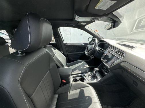 2022 Volkswagen Tiguan 2.0T SE R-Line Black 4MOTION