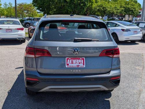 Platinum Gray Metallic 2022 Volkswagen Taos 1.5T S