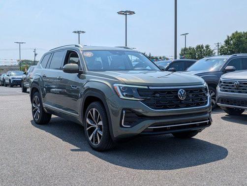 2025 Volkswagen Atlas 2.0T SEL Premium R-Line 4MOTION
