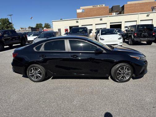 2022 Kia Forte LXS
