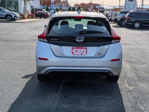 2023 Nissan Leaf SV PLUS 60 kWh