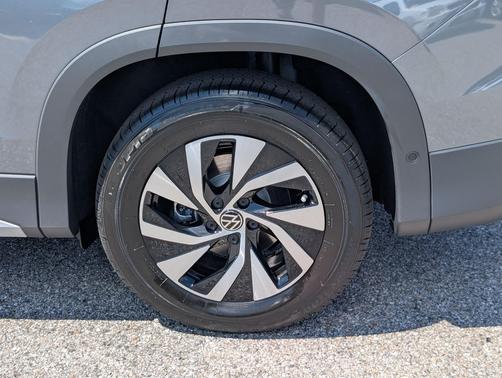 Platinum Gray Metallic 2026 Volkswagen Tiguan 2.0T S