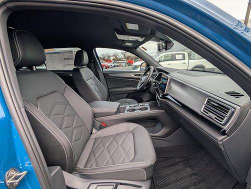 2026 Volkswagen Atlas Cross Sport 2.0T SE