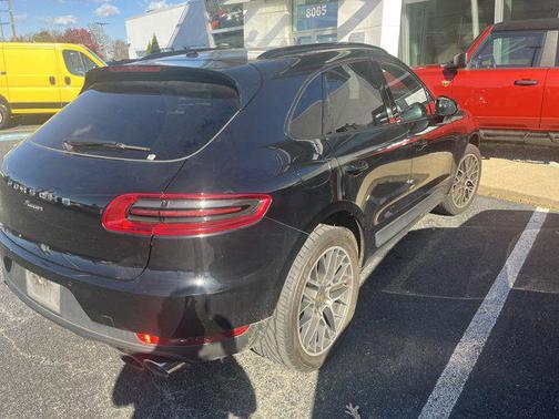 2018 Porsche Macan Sport Edition