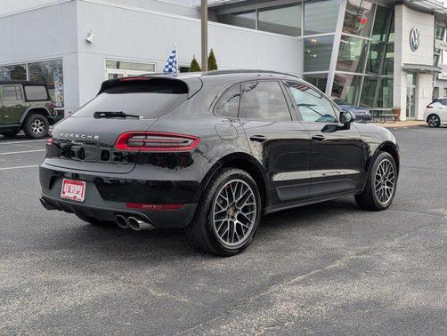 2018 Porsche Macan Sport Edition