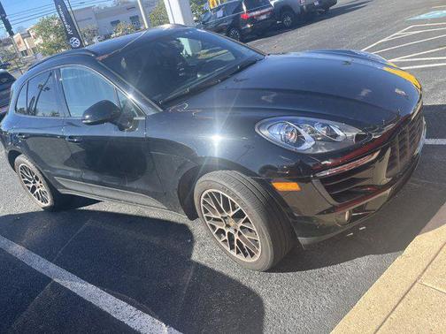 2018 Porsche Macan Sport Edition