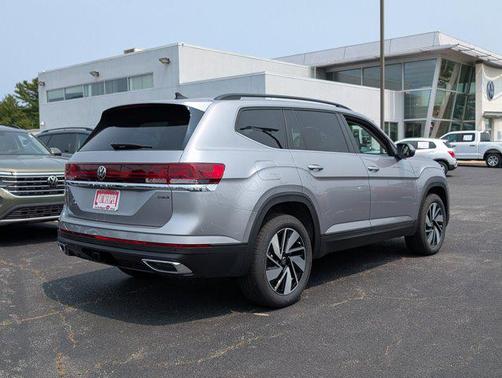 2025 Volkswagen Atlas 2.0T SE w/Technology 4MOTION