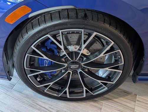 lapiz blue metallic 2026 Volkswagen Golf R 2.0T DSG