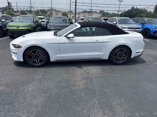 2022 Ford Mustang EcoBoost Premium