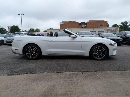 2022 Ford Mustang EcoBoost Premium