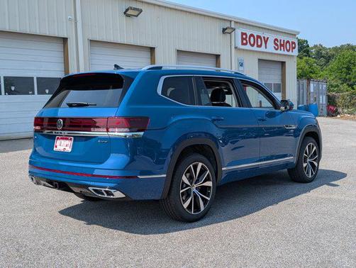 2025 Volkswagen Atlas 2.0T SEL Premium R-Line 4MOTION