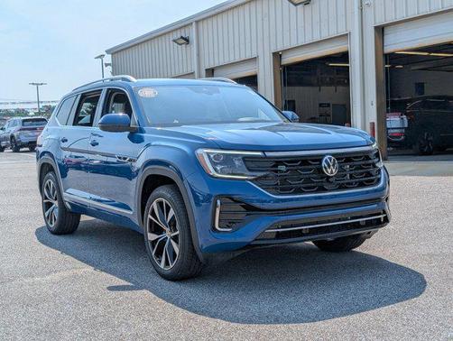 2025 Volkswagen Atlas 2.0T SEL Premium R-Line 4MOTION