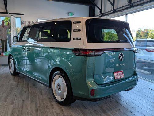 2025 Volkswagen ID. Buzz 1st Edition with 4MOTION