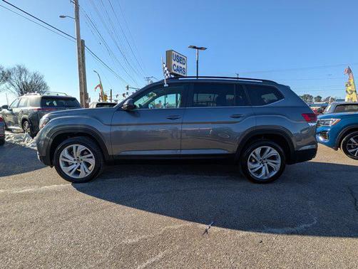 2022 Volkswagen Atlas 3.6L SE w/Technology