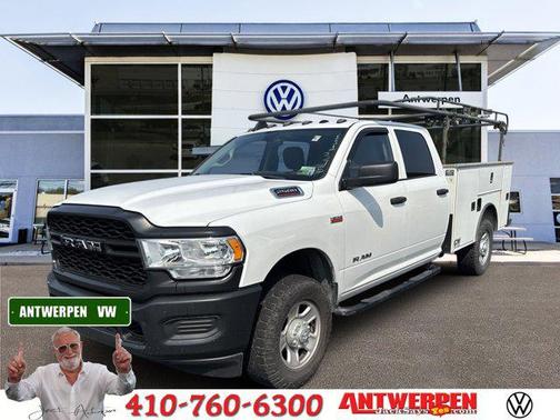2020 RAM 2500 Tradesman Crew Cab 4X4 8' Box