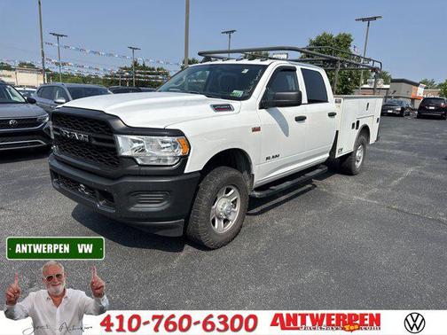 2020 RAM 2500 Tradesman Crew Cab 4X4 8' Box
