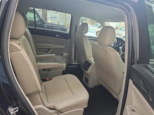 2022 Volkswagen Atlas 3.6L SE w/Technology