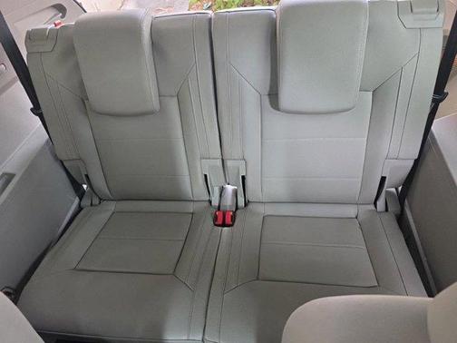 2022 Volkswagen Atlas 3.6L SE w/Technology